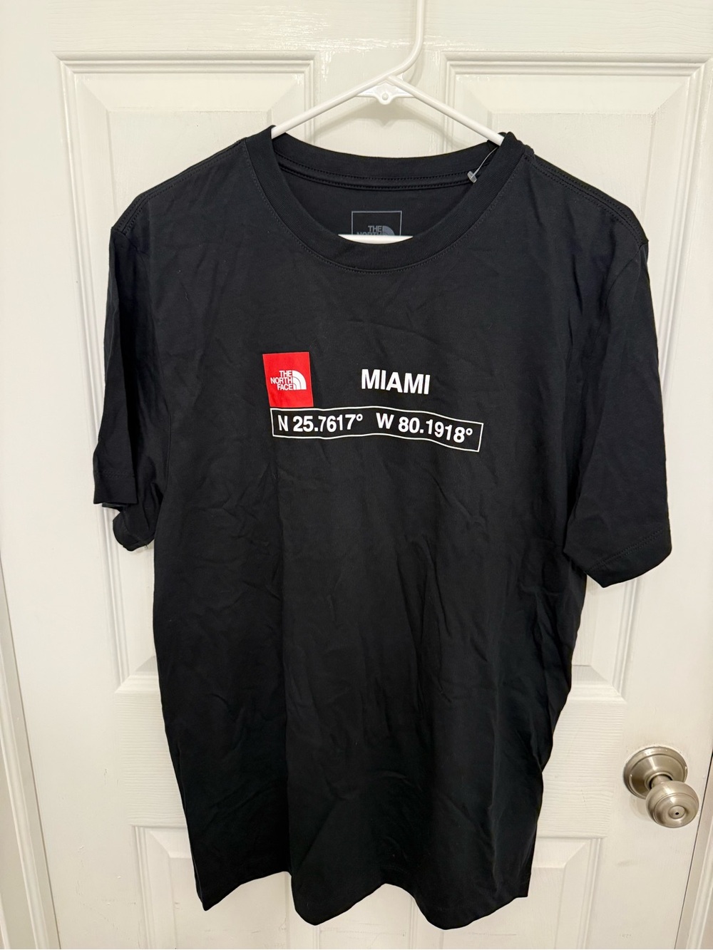 The North Face U Evolution City GPS Graphic T-Shirt Tee Black Sz M NEW Miami